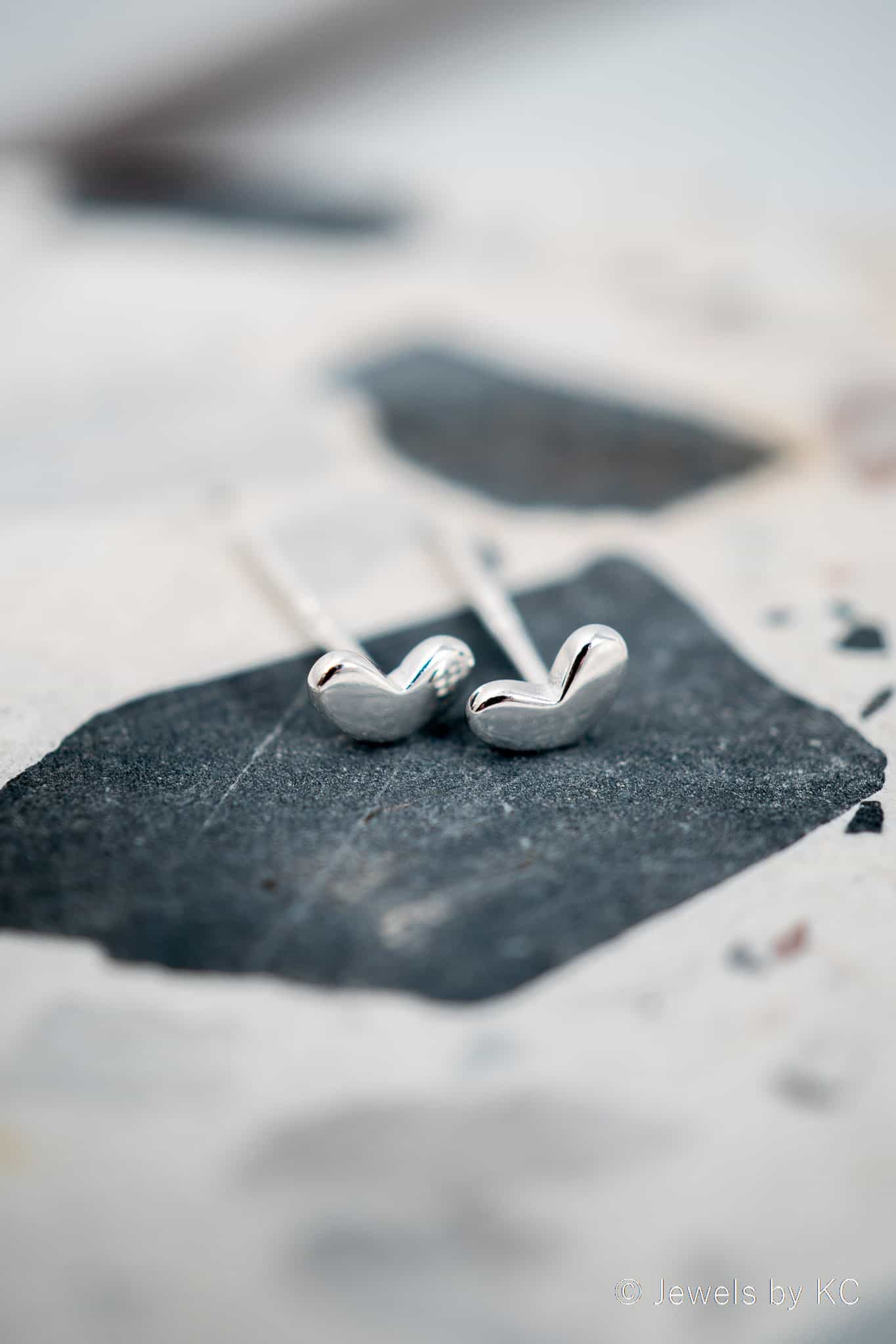 Mini Zilveren hartjes oorbellen van Sterling Zilver minimalistisch