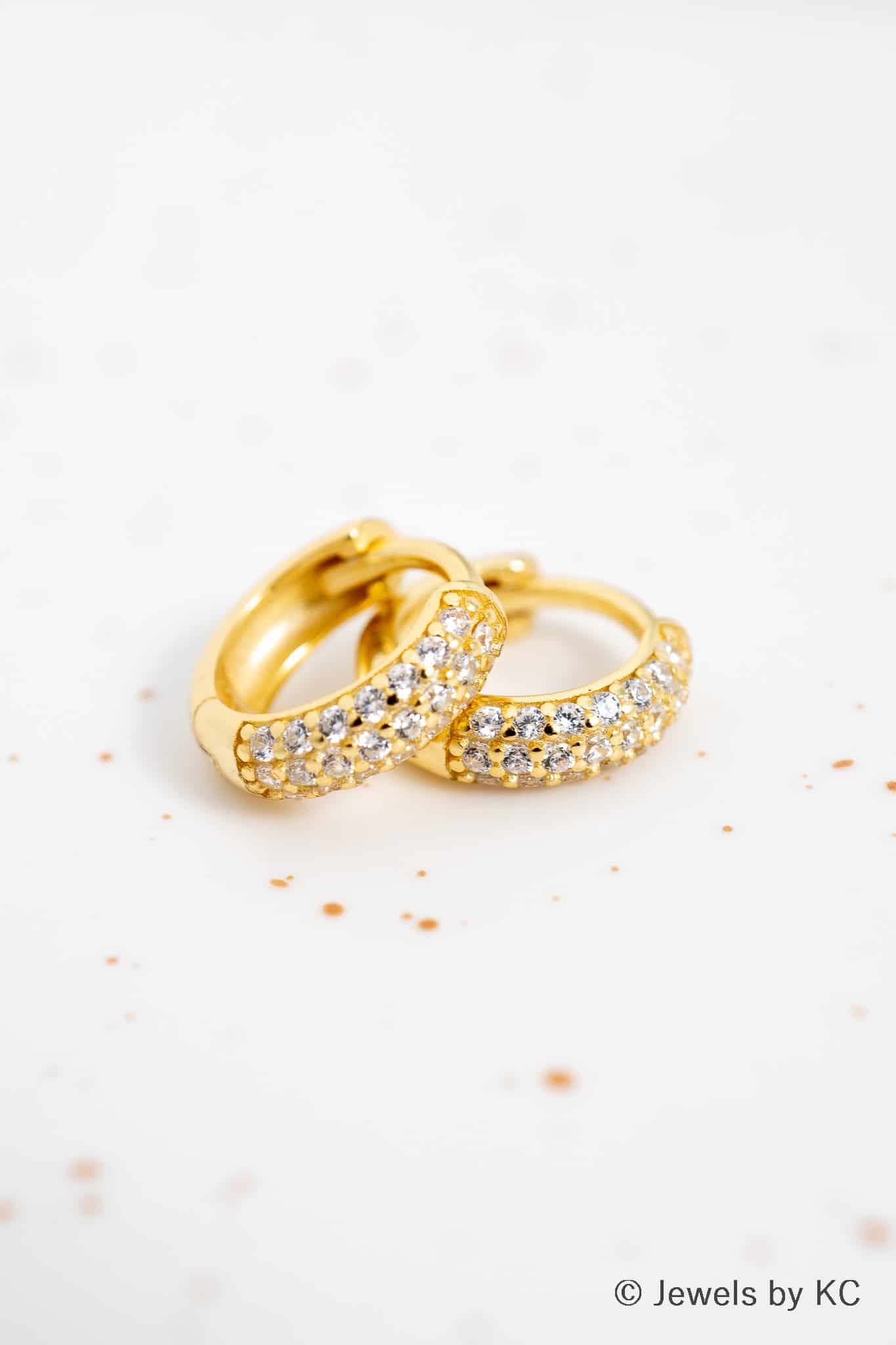 Gouden Golden Waterfall huggie oorbellen met Zirconia van Goldplated Zilver