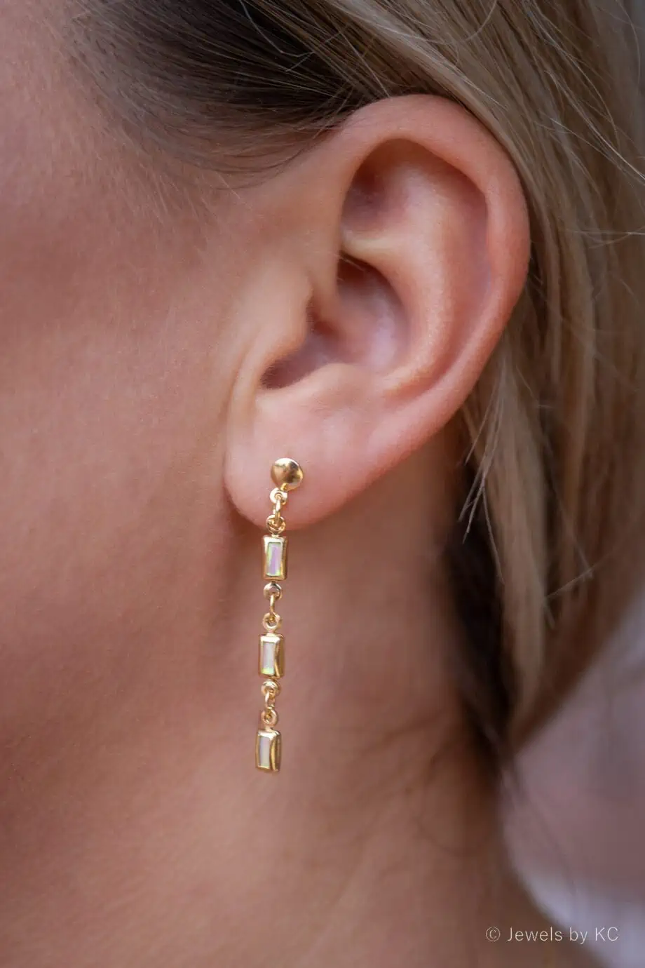 Gouden oorbellen met Opaal Zirkonia steentjes baguette rechthoekige oorhangers van Gold filled Goud